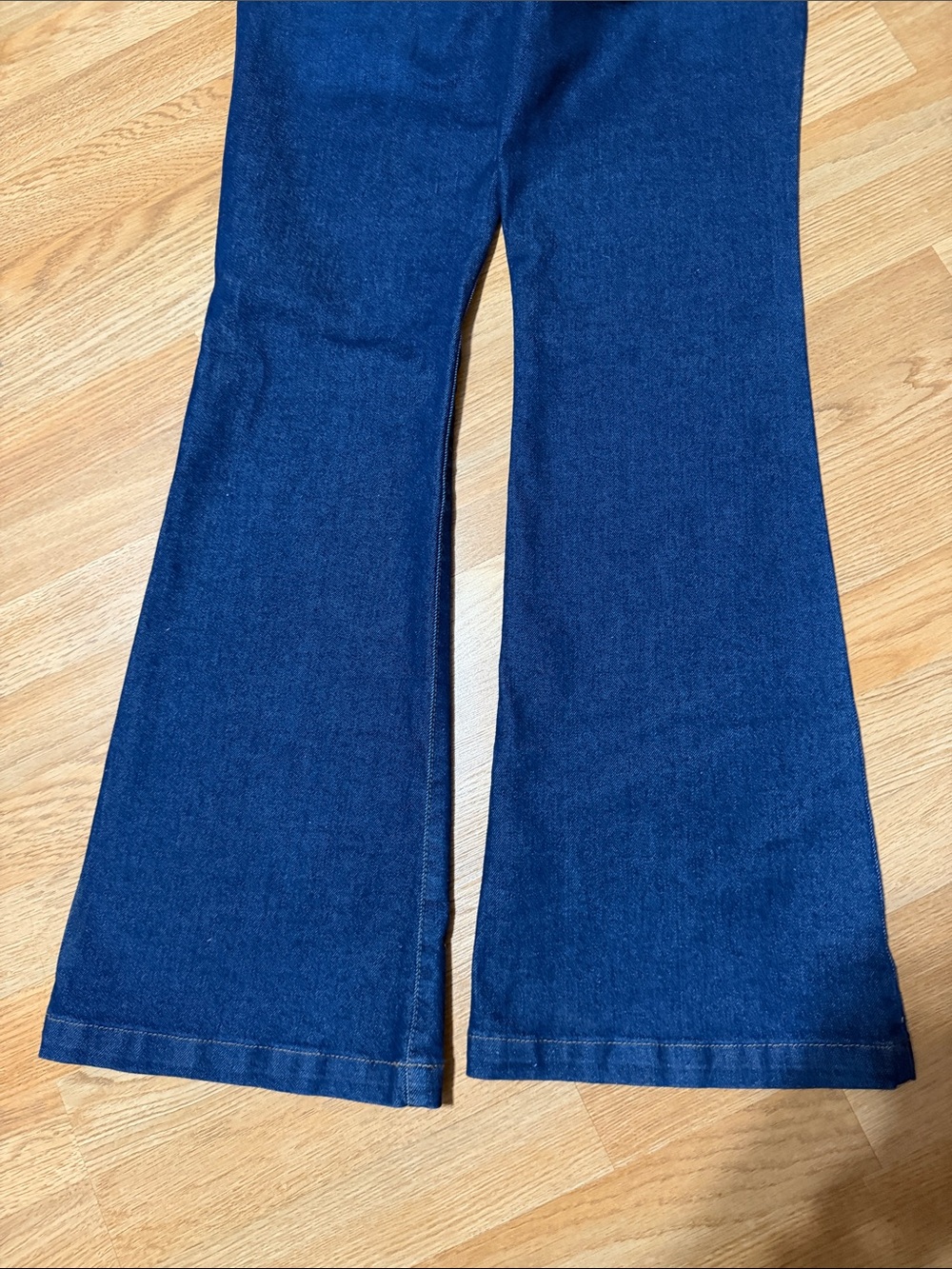 Melisa Flare High Rise Sofia Jeans by Sofia Vergara Size 10 - Picture 9 of 12